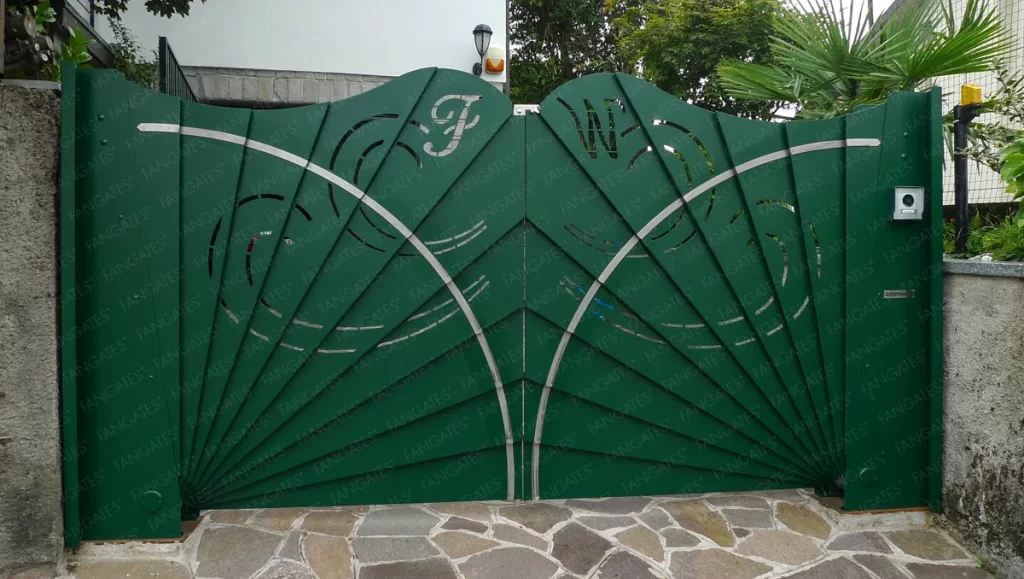 20 280 modello cancello a ventaglio fangates